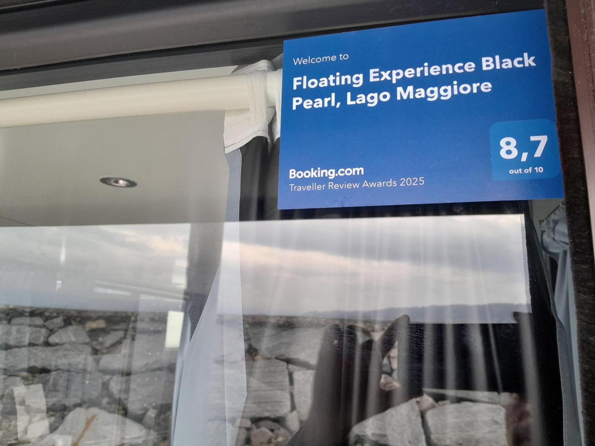 Floating Experience Black Pearl, Lago Maggiore Дормеллетто Экстерьер фото